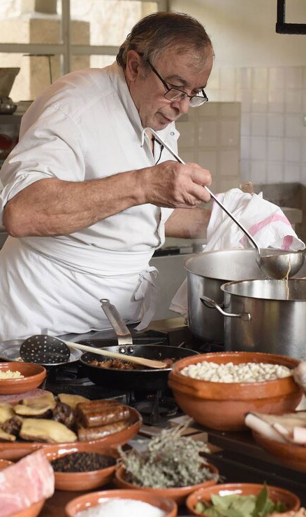 Book Cassoulet Recipes and Tales by Jean-Claude Rodriguez